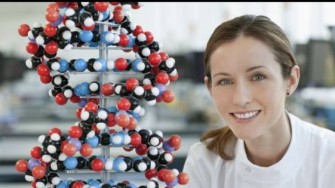 Le cetuximab en 1&egrave;re ligne augmente le taux de r&eacute;section des m&eacute;tastases h&eacute;patiques.