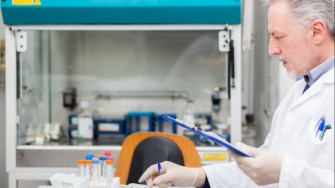 Anti-EGFR et cancer colorectal : valeur pr&eacute;dictive des mutations de BRAF, NRAS et PIK3CA