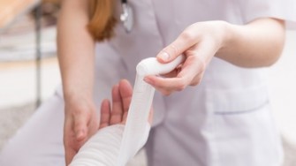 Plaies Chroniques : Un hydrogel au chitosane, pour une cicatrisation humide et antibact&eacute;rienne